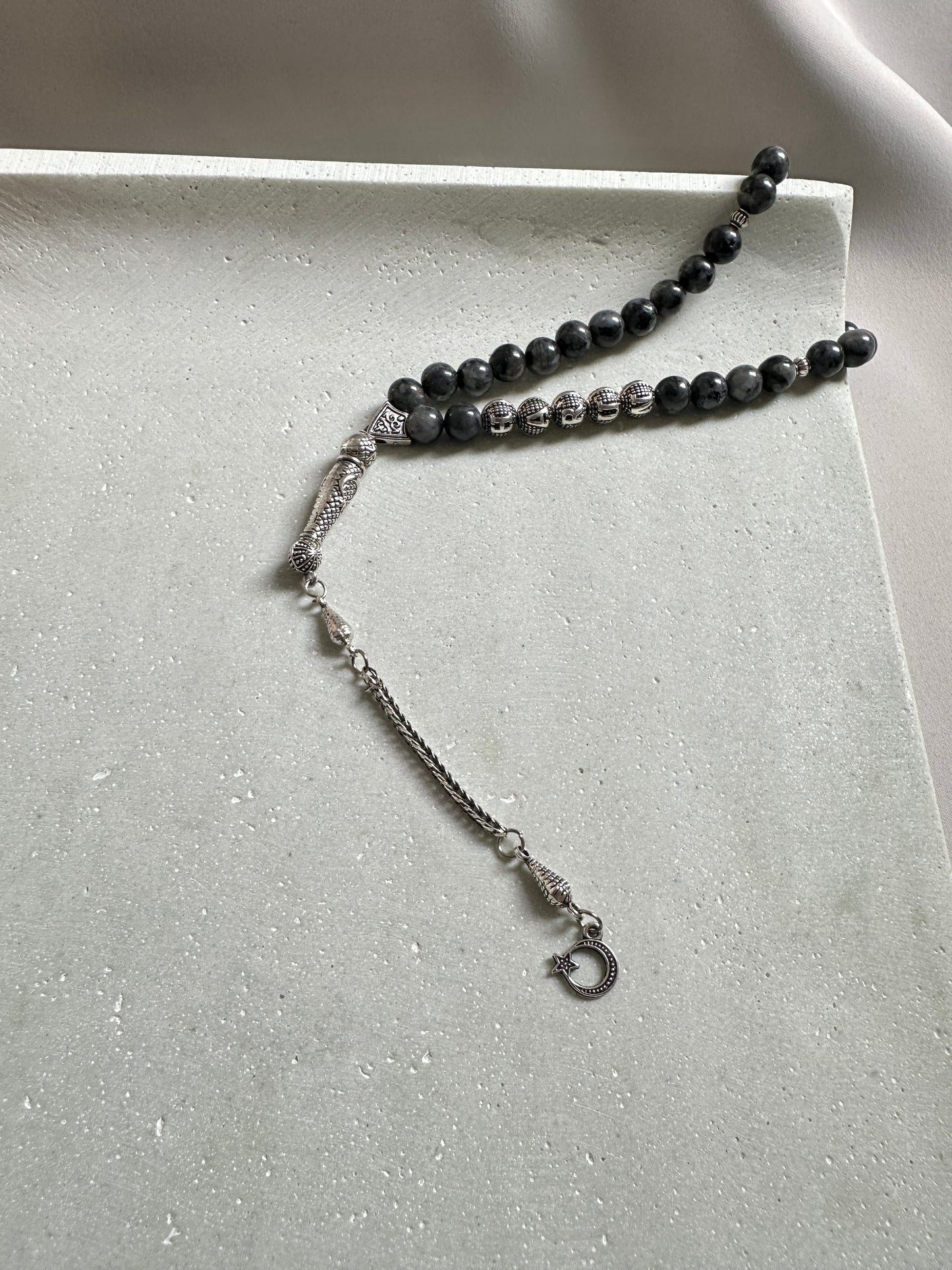 Tesbih mit Namen aus Naturstein - Labradorit - anthrazit